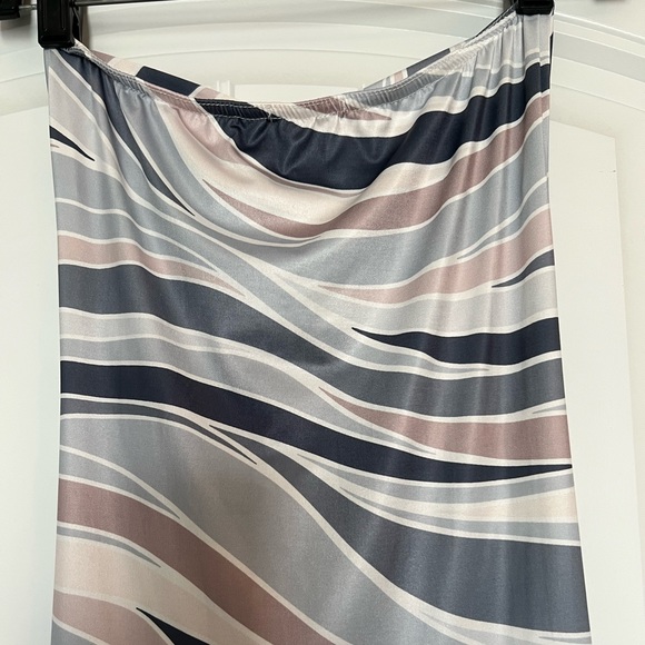 BooHoo Marble Print Bandeu Ring Detail Midaxi Dress - Picture 10 of 12